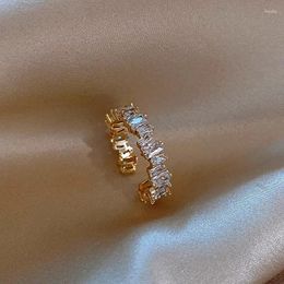 Anneaux de mariage luxe cristal Zircon couleur or pour les femmes Simple coeur creux ouverture Joint anneau fête élégant bijoux cadeaux 2023