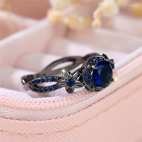 Anillos de boda Luxury femenino Azul de circón Anillo de compromiso de flores de piedra Negro de oro negro Joyería de verano para mujeres