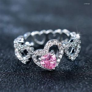 Anneaux de mariage de luxe femme rose Zircon pierre anneau à la mode couleur argent coeur fiançailles pour les femmes mignon mariée bijoux cadeau