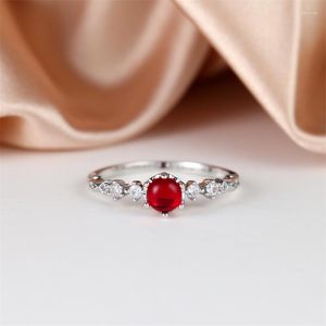 Anneaux de mariage de luxe femme rouge cristal anneau charme couleur argent pierre ronde pour les femmes mariée Zircon fiançailles