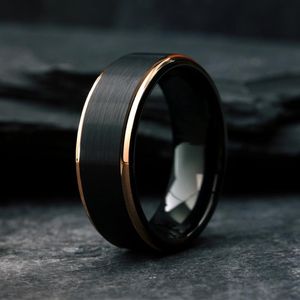 Anillos de boda Anillo de tungsteno negro de lujo para hombres con banda cepillada chapada en oro rosa para hombres Tamaño de joyería 6-13