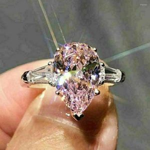 Trouwringen Luxe ring voor vrouwen roze water drop kubieke zirkonia diamant kristal damesjuwelengeschenk