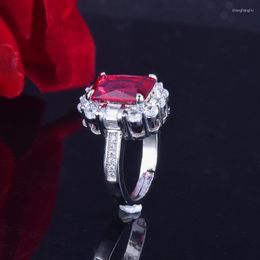 Anillos de boda de lujo de moda plateados rectángulo compromiso abierto para mujeres brillo rojo CZ piedra incrustaciones bandas de joyería de moda