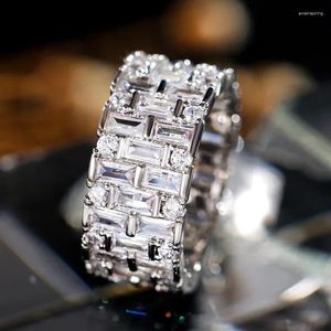 Trouwringen Milaan Luxe Zilver Kleur Vrouwen Geometrische CZ Eenvoudige Stijlvolle Vrouwelijke Accessoires Hoge Kwaliteit Statement Sieraden