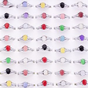 Bagues de mariage mélange lot coloré en pierre féminine riveau de mode de mode Bague en gros de 50 pcs / lot