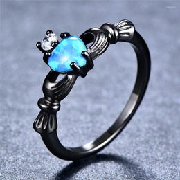 Trouwringen Multicolor Opal Heart Stone Ring Vrouw Luxe Crystal Crown Claddagh Vintage Black Gold Betrokkenheid voor vrouwen