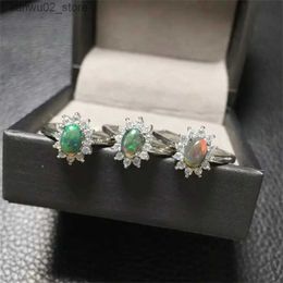 Trouwringen Natuurlijke gekleurde opaal ring kristal gepolijst halo sieraden trend creatieve dames feestcadeaus modieuze vakantiecadeaus Q240315