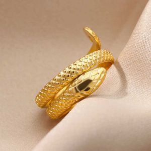 Bagues de mariage neuves dans les anneaux de serpent pour femmes hommes en acier inoxydable or couleur serpent anneau vintage punk animal bijoux esthétique cadeau anillos mujer