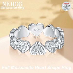 Anneaux de mariage nkhog en forme de coeur complet Moisanite Eternity Ring S925 Silver Pass Diamond Test Femmes Promesse Rouges de fiançailles Fine bijoux Gift 240419