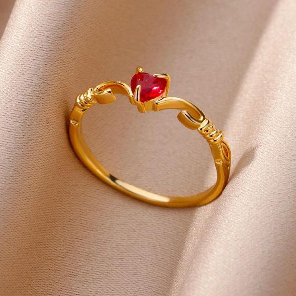 Anillos de boda corazón de circón rojo para mujer anillo de acero inoxidable chapado en oro en diseño pareja joyería Anillos