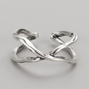 Anneaux de mariage Retro tissé croix géométrique Simple Silver Color ajusté pour les femmes Bijoux délicats de mode minimaliste