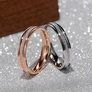 Anneaux de mariage en acier inoxydable en or rose givré incurvé de grande taille, couleur de bague de 6 mm de large, type géométrique simple pour femmes