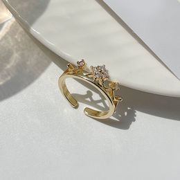 Anneaux de mariage bijoux brillants couronne de cristal ouverte pour les femmes élégante couleur or cadeau géométrique 230710
