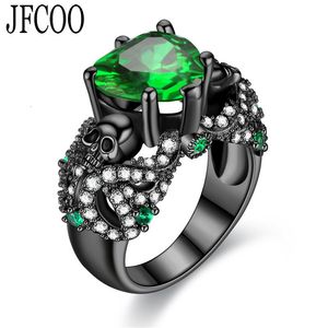Anneaux de mariage Skull Punk Ring Black Heart Zircon Crystal Fashion Jewelry 230710