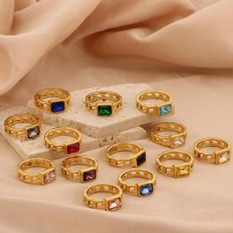 Anillos de boda Pequeño cuadrado Multi Color Zircon Anillo de mujer de acero inoxidable Moda personalizada 18k Chapado en oro Regalo de joyería