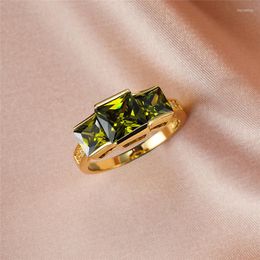 Wedding Rings Square Stone Ring Olive Green Crystal Zirkon voor vrouwen sieraden vintage mode geel goud augustus geboortesteen