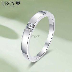 Anillos de boda TBCYD 4 mm 0.3ct Princess Cut Moissanite Eternity Band para hombres Mujeres 925 Sterling Sliver Pass Diamond Test Ring Jewelry 240419
