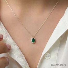 Anneaux de mariage Tempérament Collier Femme avec ovale Green Cubic Zircon Pendant Elegant Female Necy Accessoires