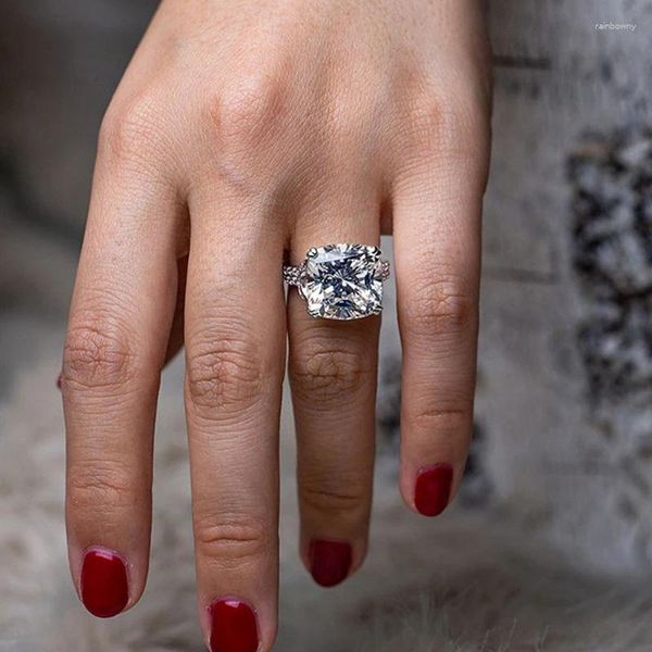 Bagues de mariage à la mode CZ zircone bijoux de mode bague de fiançailles carrée pour femmes goutte en gros