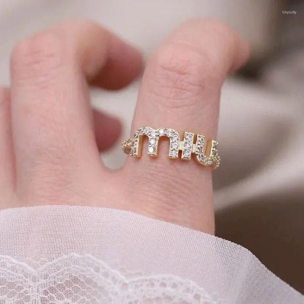 Anillos de boda Letra de moda M Anillo ajustable de circón para mujer Moda Color dorado Pareja Elegante Accesorios de trabajo diario para mujer Regalo