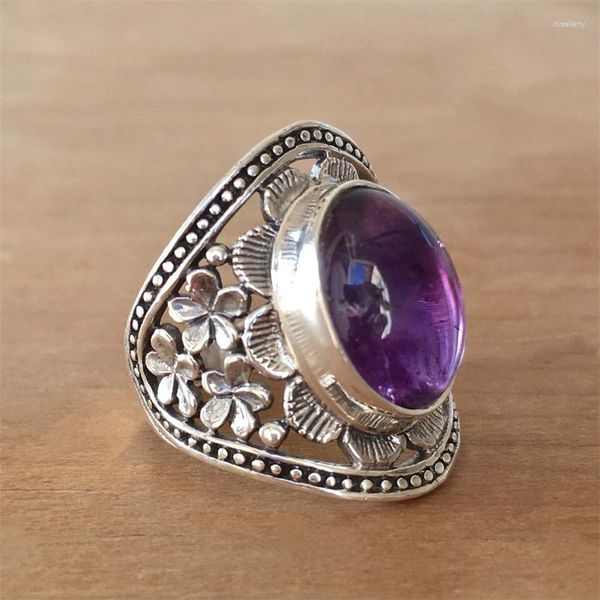 Anillos de boda Vintage Exquisito Oval Purple Zircon for Women Silver Color Talling Hollow Flower Anillo de compromiso Femenino Joyería