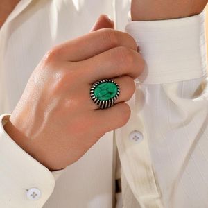 Anneaux de mariage Mode vintage turquoise Blue Stone Ring Retro Silver Plating Men's Open Sonnedding