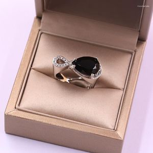 Anneaux de mariage Femmes Dames Unique Géométrique Élégant 8 Forme Noir Zircon Cubique Pierre Bague 2023 Mode Fiançailles Pour Femme