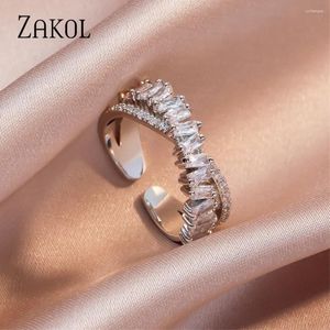 Anneaux de mariage Zakol Elegant Baguette Zircon X Forme ouverte pour les femmes Bagues de fiançailles cristallines brillantes