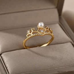 Anéis de casamento Zircon Crown Imitação de Pérola Anéis Abertos para Mulheres Cor Dourada Anel de Aço Inoxidável Moda Noivado Anel de Casamento Jewlery R231128