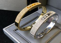 Bijoux roulant de mariage 3 Bracelet en mouvement de pierre trois cz en cristal diamant coulissant bouclé se déplacer en devenant célèbre designer J8712584