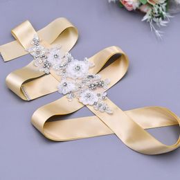Fajas de boda S358 Cinturones de cristal Perla Nupcial Faja de diamantes de imitación Accesorios de vestido de novia Mujeres Vestidos de baile de noche Flor