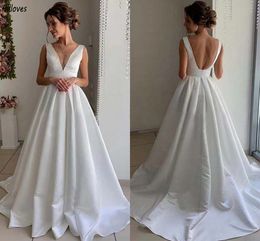 Mariage Sexy Robes simples V Neck Sans manches Boho Garden Robes nuptiales Sweep Train Backless Plus taille Recetpion Bride Mariage Vestidos de Novia Cl Estidos