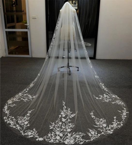 Voile de mariage à fleurs appliquées, 1 niveau, Long, bord en dentelle, exquis et élégant, pour mariée avec peigne