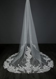 Voiles de mariage 2023 Glitter Sparkle Bridal Veil Mariée-à-être Ins Y2K Voile pour les mariées Chapelle Longueur Paillettes Perles Une Couche Personnalisée Unique 1-niveau Longue Tenue de Fiançailles