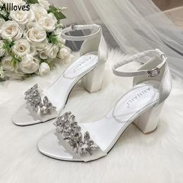 Mariage blanc femmes cristaux talon épais bout ouvert Simple élégant Satin sandales d'été pour dames chaussures de mariée CL0268