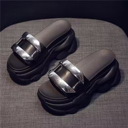 Wedge Heel Platform Slippers Zomer Nieuwe Outdoor Fashion Personality Beautiful Leisure Shopping Beach Sandals