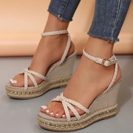 Wedge hakken platform sandalen vrouwen zomer retro enkel buckle gladiator sandles vrouw plus maat 42 hoge hakken strandschoenen 240410