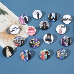 Woensdag addams email pin horror punk tv -show badge broche backpack pin uniek Halloween -kostuumaccessoire