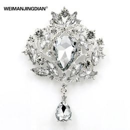 WeimanjingDian Brand de haute qualité Grande broche de larme cristalline pour femmes bouquets de mariage art de la décoration 240423