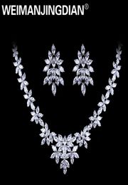 Weimanjingdian blanc couleur couleur plaquée cubique zircone conception florale zircon cz collier d'oreille de boucles d'oreille bijoux de bijoux d18101002173572029513