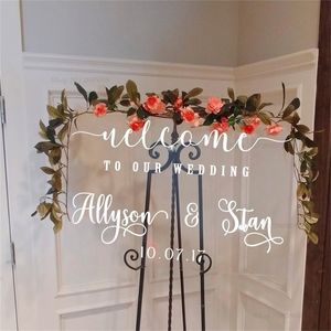 Bienvenue à nos noms personnalisés Date vinyle signes de mariage autocollants miroirs Stickers muraux décor étanche amovible LC950 220621