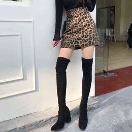 WERUERUYU Falda con estampado de leopardo para mujer Cintura alta Lápiz sexy Bodycon Hip Mini Se adapta a todas las estaciones Falda de serpiente informal Y220316