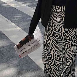 Werueruyu vrouwen zebra print gebreide rok recht-fit elastische taille rug split midi lengte vintage dames outfits 210730