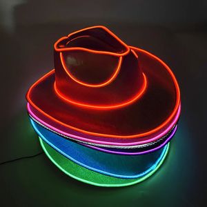 Sombrero de vaquero LED occidental Sombrero de vaquera Sombrero de copa de jazz con ala de luz LED retro Sombrero de novia brillante Traje de cosplay Traje de vaquero para mujeres y hombres 240111