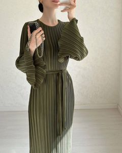 Robe mi-longue plissée à manches cloche, Style occidental, mode, jupe longue d'automne, cadeau du nouvel an, nouvelle collection 2024, 2401172