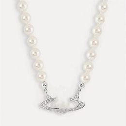 Western West Queen avec le même collier de perles vivi étoile en bois mode européenne et américaine INS1 1 clavicule plaquée laiton femmes212d
