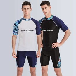 Wetsuits drysuits heren antiuv surfpak badkleding ademende quickdrying zwemmen t -shirt nieuwe zomer zwembroek set voor mannen zwempak strandkleding j230505