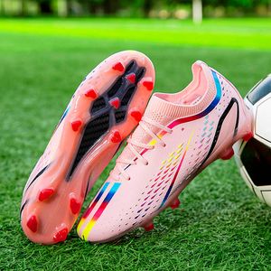 Wh2036 Nuevos zapatos de fútbol ultraligeros para hombre Tacos de césped antideslizantes Botas de fútbol de entrenamiento TF / FG para niños Chuteira Campo 2023 230814