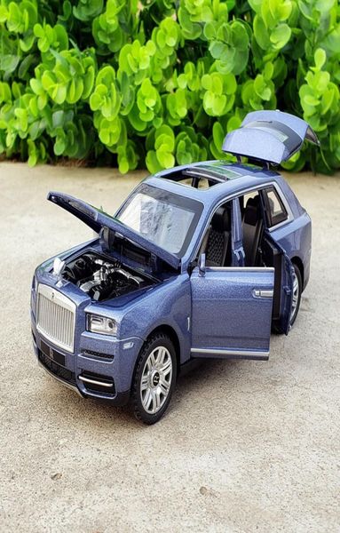 Roues 1:32 Rolls Royce Cullinan moulé sous pression jouets modèles de véhicules modèle de voiture en métal mini voitures piste cadeaux d'anniversaire pour garçon Y2001094822163