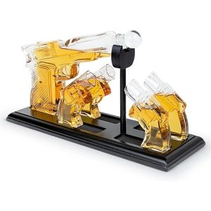 Whisky Decanter -bril ingesteld met S op mahonie -lade Old Fashioned Bourbon Liquor Drinks 240420